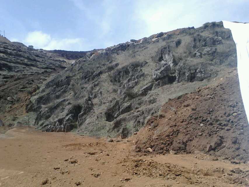 壩坡防浪護(hù)坡土工膜施工過程 土工膜價格貴嗎？